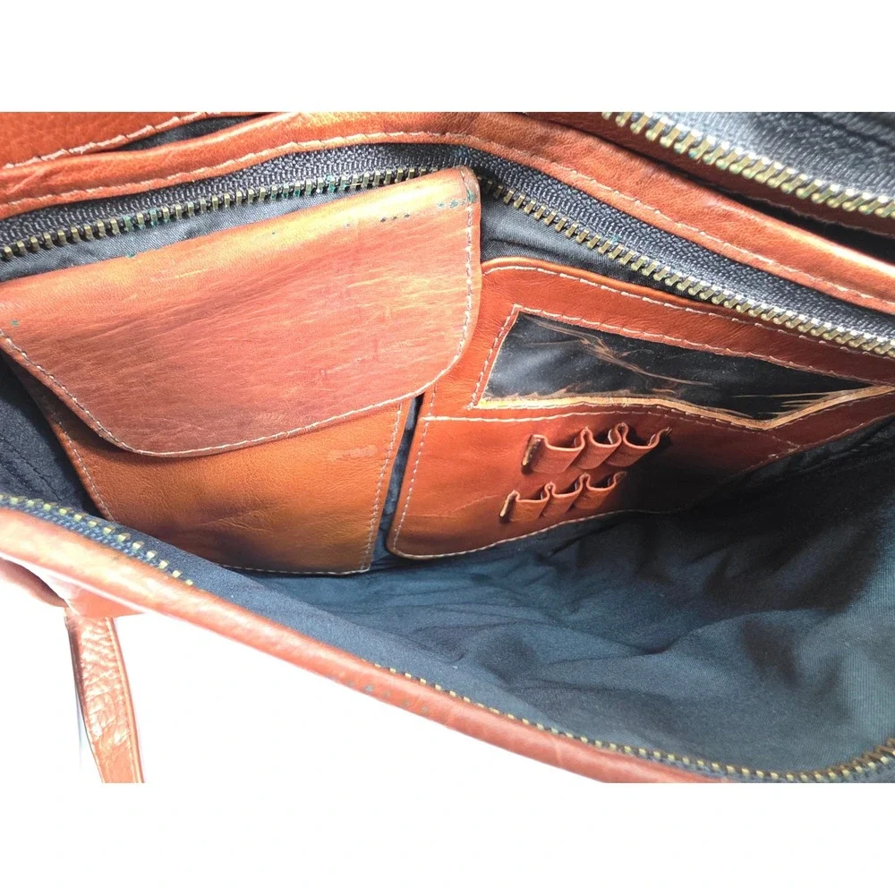 Frye logan messenger